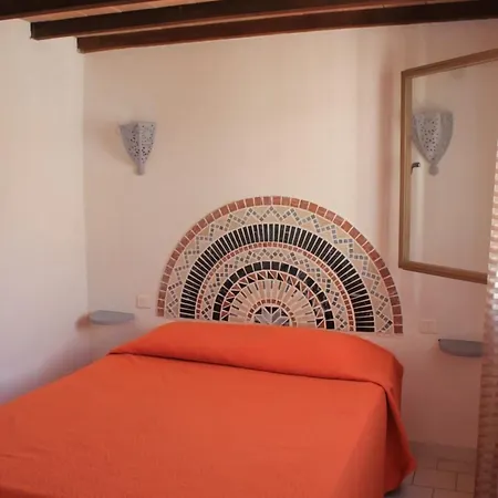 Marina Village Semesteranläggning (resort)