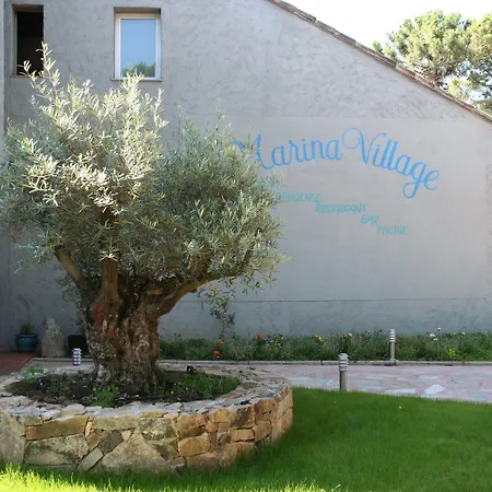 Marina Village Semesteranläggning (resort) *