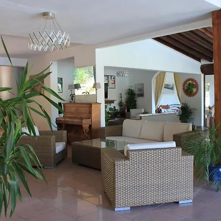 Semesteranläggning (resort) Marina Village *