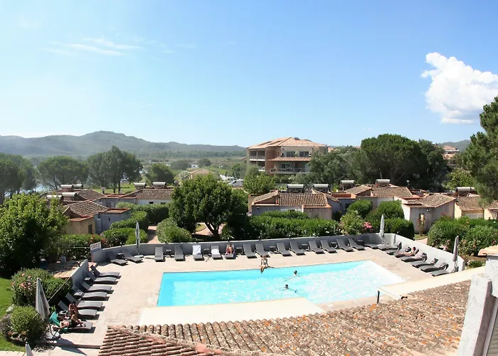 Курортный комплекс Marina Village *