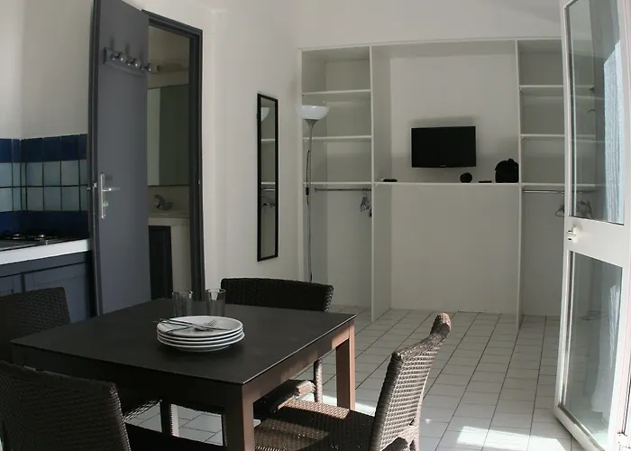 Marina Village Курортный комплекс Порто-Веккьо